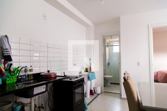 Cozinha e Área de Serviço de apartamento à venda com 2 quartos, 35m² em Vila Guarani (z Sul), São Paulo