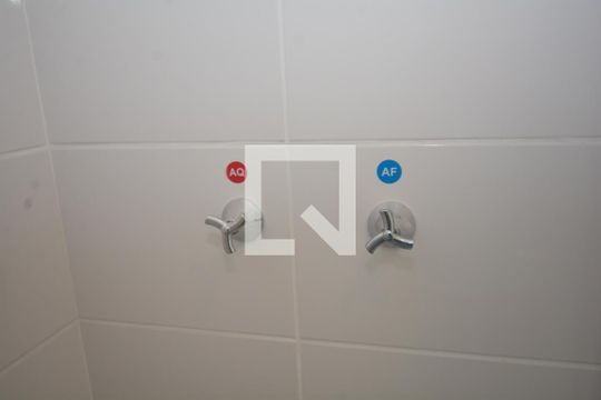 Banheiro de apartamento à venda com 1 quarto, 33m² em Vista Alegre, Rio de Janeiro