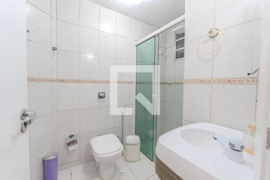 Banheiro de apartamento para alugar com 2 quartos, 70m² em Bela Vista, São Paulo