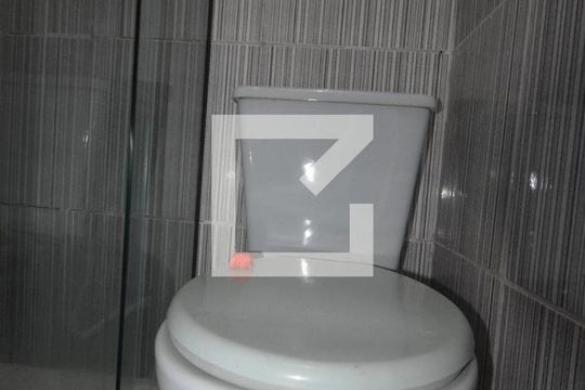 Banheiro Social de apartamento para alugar com 1 quarto, 30m² em Jardim América, Rio de Janeiro