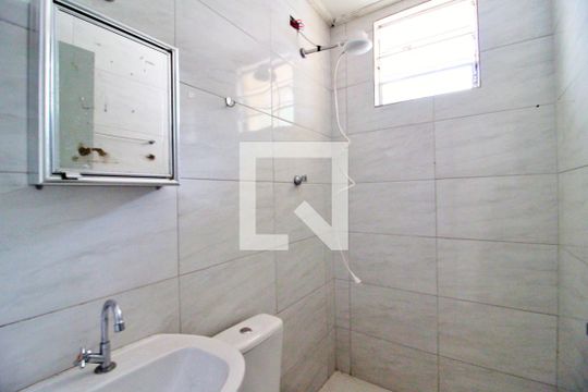 Banheiro de casa para alugar com 1 quarto, 30m² em Utinga, Santo André