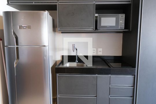 Cozinha de kitnet/studio à venda com 1 quarto, 19m² em Pinheiros, São Paulo