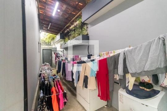 Área de Serviço de casa à venda com 4 quartos, 700m² em Vila Madalena, São Paulo