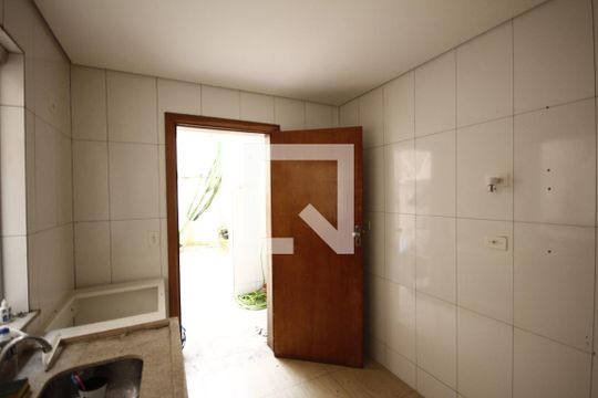 Cozinha de casa à venda com 2 quartos, 85m² em Paraíso, São Paulo