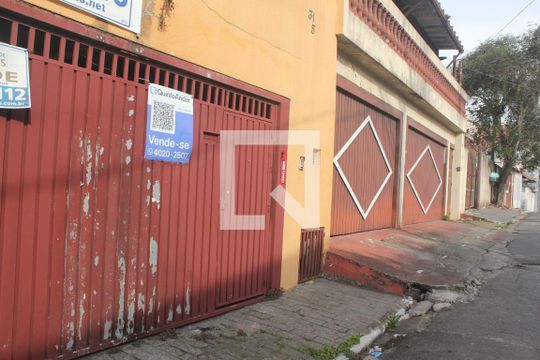 Fachada de casa à venda com 3 quartos, 150m² em Jardim Ubirajara (zona Sul), São Paulo