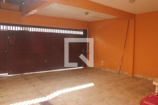 Garagem de casa à venda com 3 quartos, 150m² em Jardim Ubirajara (zona Sul), São Paulo