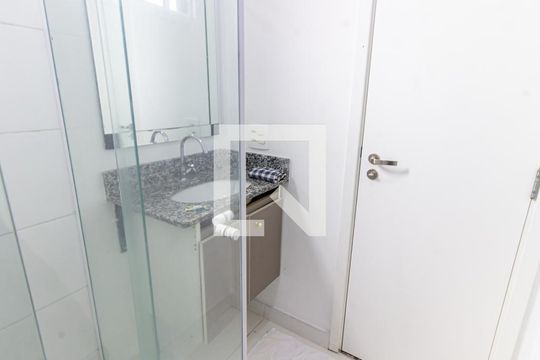 Banheiro de apartamento à venda com 1 quarto, 20m² em Brás, São Paulo