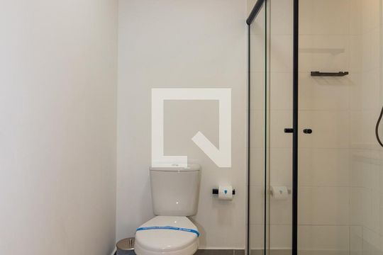 Banheiro de kitnet/studio à venda com 1 quarto, 27m² em Vila Nova Conceição, São Paulo