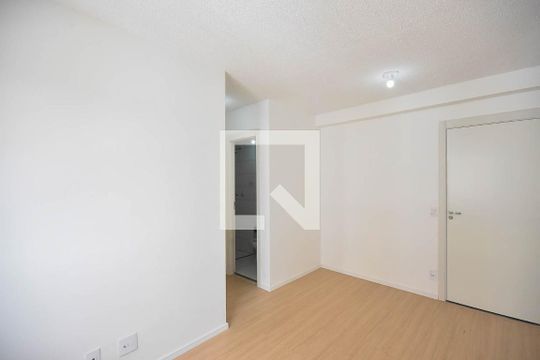 Sala de apartamento à venda com 2 quartos, 42m² em Vila Plana, São Paulo