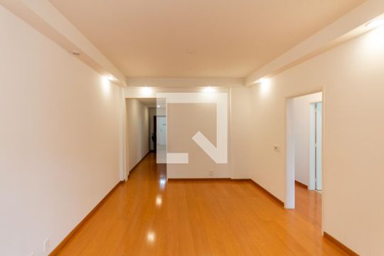 Sala de apartamento para alugar com 3 quartos, 120m² em Vila Isabel, Rio de Janeiro