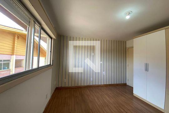 Quarto 1 de apartamento para alugar com 2 quartos, 80m² em Ouro Branco, Novo Hamburgo