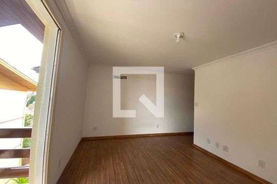 Sala de apartamento para alugar com 2 quartos, 80m² em Ouro Branco, Novo Hamburgo