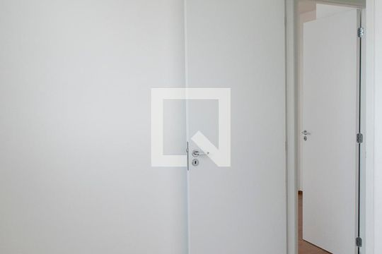 Quarto 1 de apartamento para alugar com 2 quartos, 44m² em Vila Santa Maria, São Paulo