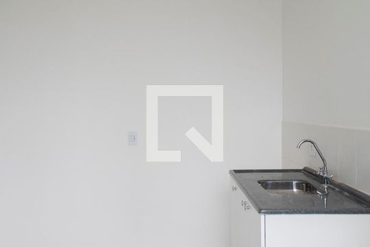 Cozinha de apartamento para alugar com 2 quartos, 44m² em Vila Santa Maria, São Paulo