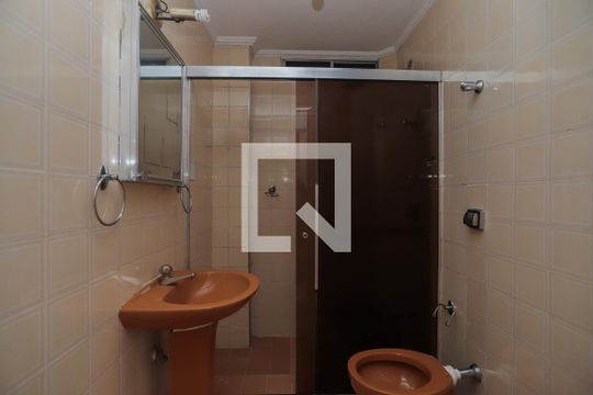 Banheiro de apartamento para alugar com 1 quarto, 32m² em Perdizes, São Paulo