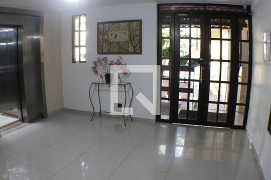 Hall de Entrada de apartamento à venda com 2 quartos, 56m² em Jacarepaguá, Rio de Janeiro