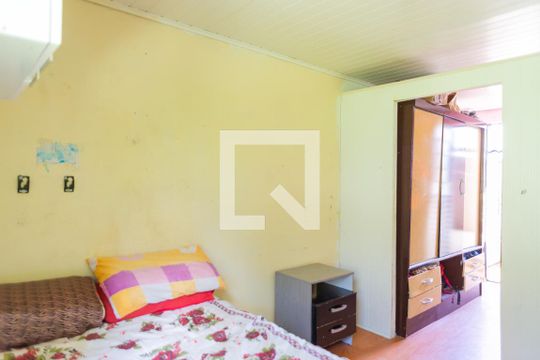 Quarto de casa de condomínio à venda com 2 quartos, 65m² em São José, Porto Alegre