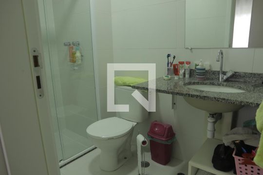 Banheiro da Suíte de apartamento à venda com 2 quartos, 57m² em Saúde, São Paulo