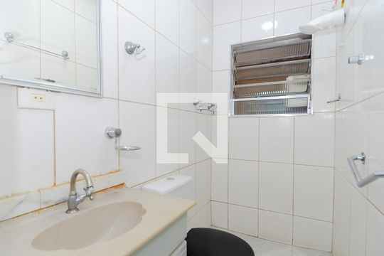 Banheiro de casa para alugar com 1 quarto, 37m² em Vila Antonieta, Guarulhos