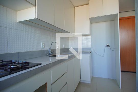 Cozinha  de apartamento à venda com 2 quartos, 50m² em Protásio Alves, Porto Alegre