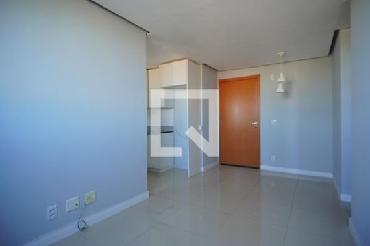 Sala  de apartamento à venda com 2 quartos, 50m² em Protásio Alves, Porto Alegre