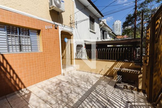 Garagem de casa à venda com 4 quartos, 150m² em Perdizes, São Paulo