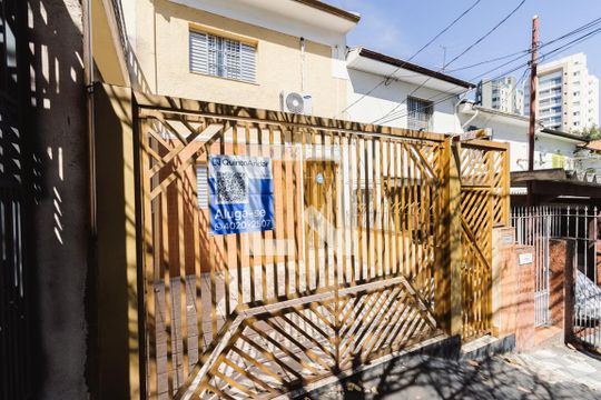 Fachada de casa à venda com 4 quartos, 150m² em Perdizes, São Paulo