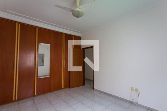 Suite 3 de casa para alugar com 4 quartos, 280m² em Morada da Colina, Uberlândia