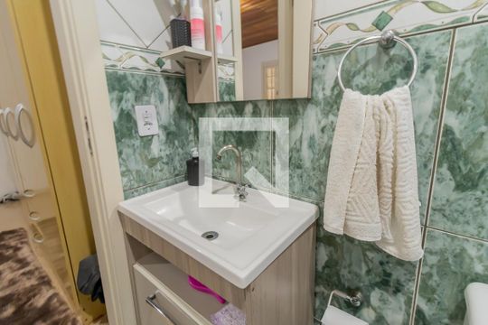 Banheiro do Quarto 1 de casa à venda com 3 quartos, 98m² em Scharlau, São Leopoldo
