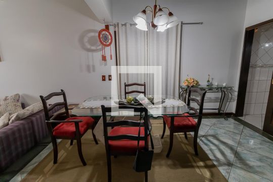 Sala de casa à venda com 3 quartos, 190m² em Scharlau, São Leopoldo