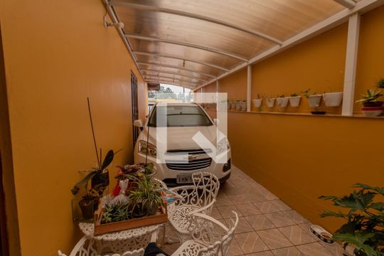 Área Externa de casa à venda com 3 quartos, 190m² em Scharlau, São Leopoldo