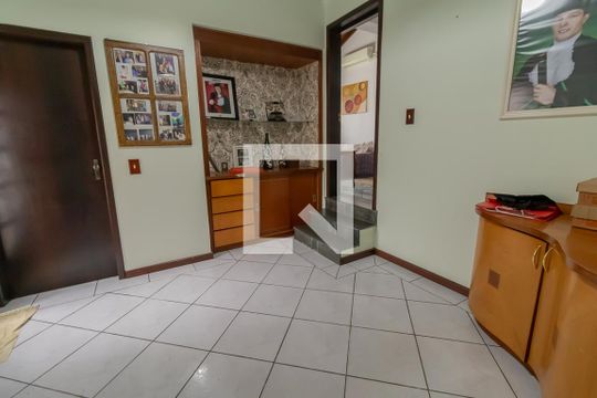 Sala de casa à venda com 3 quartos, 190m² em Scharlau, São Leopoldo