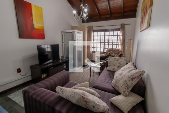 Sala de casa à venda com 3 quartos, 190m² em Scharlau, São Leopoldo