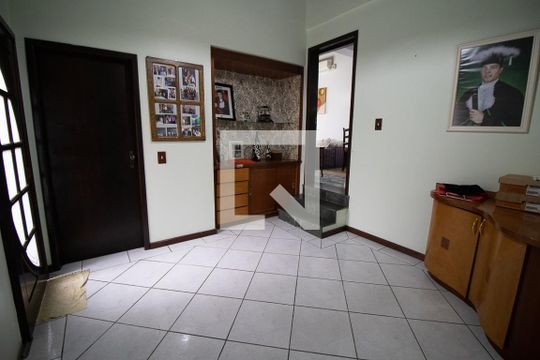 Sala de casa à venda com 3 quartos, 190m² em Scharlau, São Leopoldo