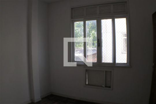 Quarto 1 de apartamento à venda com 2 quartos, 54m² em Taquara, Rio de Janeiro