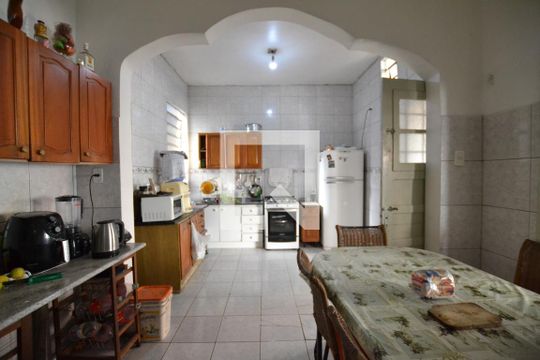 Cozinha de casa à venda com 4 quartos, 100m² em Santo Antônio, Porto Alegre