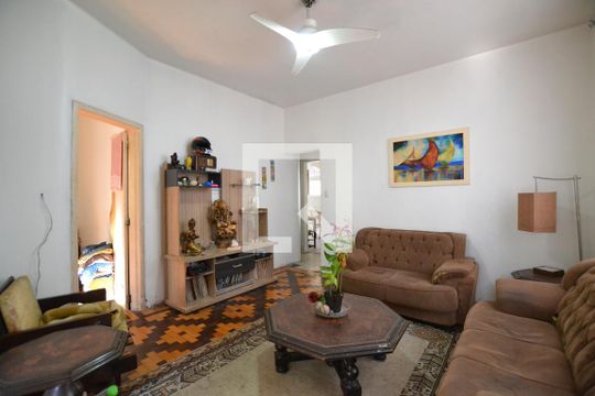 Sala de casa à venda com 4 quartos, 100m² em Santo Antônio, Porto Alegre