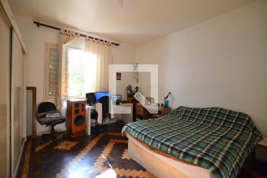 Quarto 1 de casa à venda com 4 quartos, 100m² em Santo Antônio, Porto Alegre