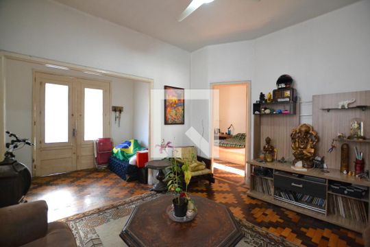 Sala de casa à venda com 4 quartos, 100m² em Santo Antônio, Porto Alegre