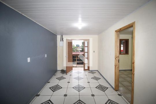 Sala de casa para alugar com 3 quartos, 220m² em Rubem Berta, Porto Alegre