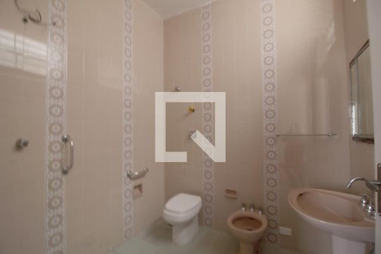 Banheiro da Suíte 1 de casa para alugar com 5 quartos, 500m² em Jardim Vergueiro, Sorocaba