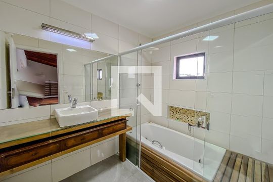Banheiro de casa para alugar com 3 quartos, 185m² em Alto da Mooca, São Paulo