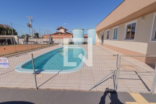 Area comum piscina de apartamento à venda com 2 quartos, 51m² em Feitoria, São Leopoldo