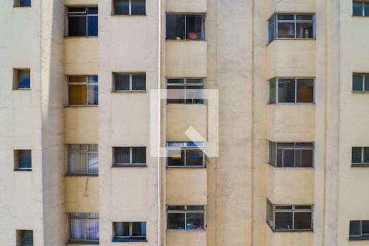 Vista da Sala  de apartamento para alugar com 2 quartos, 63m² em Sagrada Família, Belo Horizonte