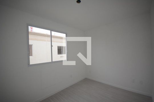 Quarto 1 de apartamento para alugar com 2 quartos, 44m² em Braz de Pina, Rio de Janeiro