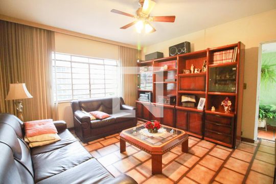 Casa à venda com 3 quartos, 201m² em Vila Aurora (zona Norte), São Paulo