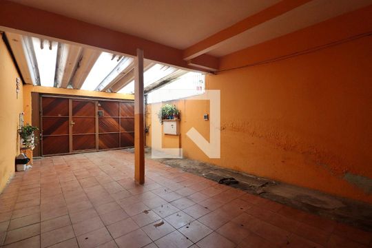 Garagem de casa à venda com 3 quartos, 300m² em Jardim Santo Alberto, Santo André