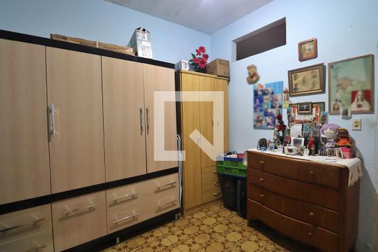 Quarto 2 de casa à venda com 3 quartos, 300m² em Jardim Santo Alberto, Santo André