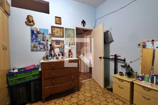 Quarto 2 de casa à venda com 3 quartos, 300m² em Jardim Santo Alberto, Santo André