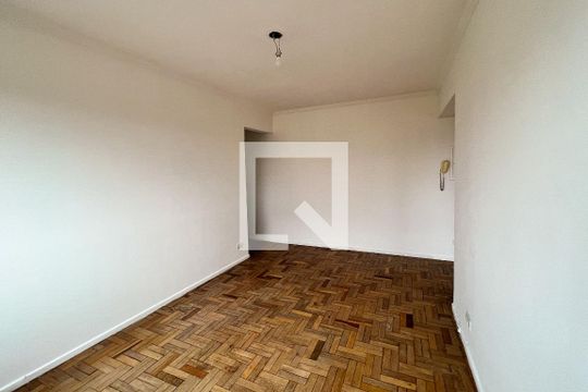 Sala de apartamento à venda com 2 quartos, 68m² em Vila Olímpia, São Paulo